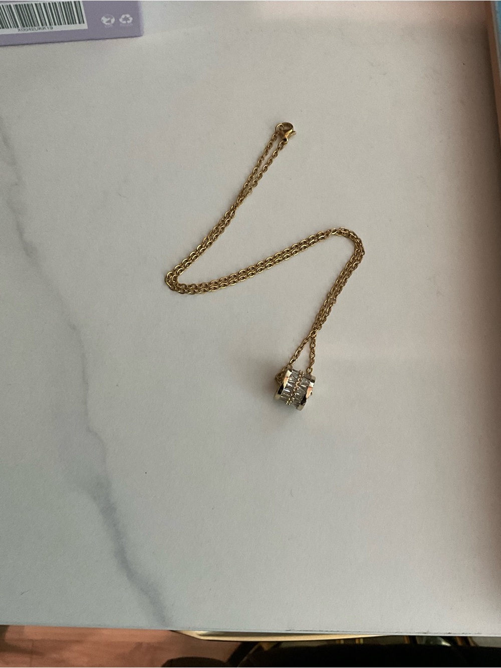 Gold Tone Necklace with Sparkling Pendant